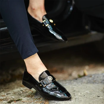 Нови сватбени обувки за мъже; Лоферы; Однотонная бизнес официалната обувки без обков с кръгла пръсти; Размер на 38-47; Мъжки модел обувки;