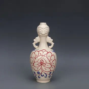 Китайската печка Tang Xing, бяло-синя порцеланова ваза с червени цветя модел, 11,02 